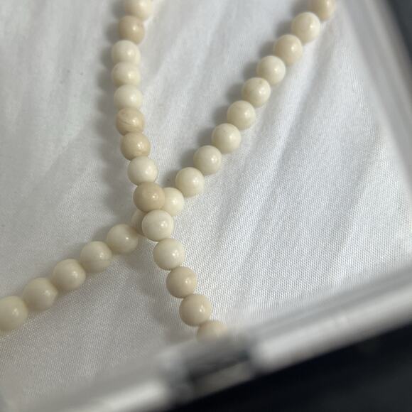 Lovepray Semiprecious Stone Turquoise or Green and Ivory colors jasper? Necklace - Picture 4 of 8